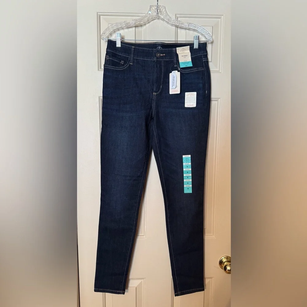 St. John's Bay Women's Dark Indigo Skinny Jeans - New With Tags - Picture 1 of 4